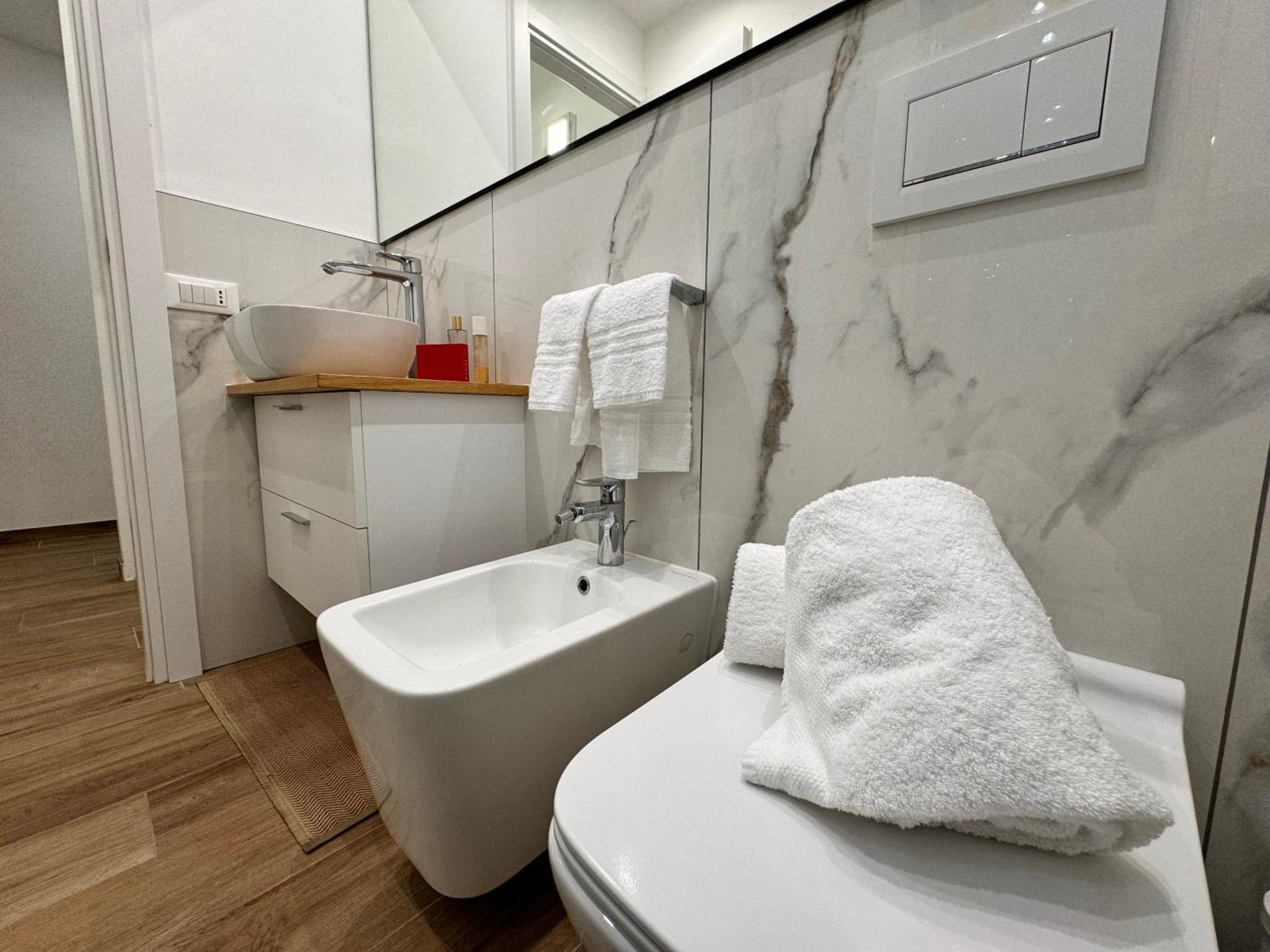 Casa Di Meg Appartamento A Milano Vicino Ai Navigli Eksteriør bilde